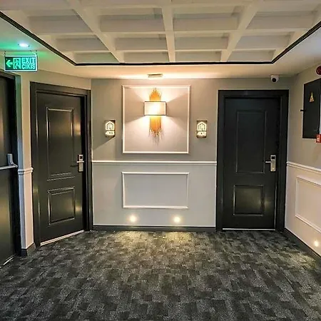 & Private Transportation Airport-by Loft